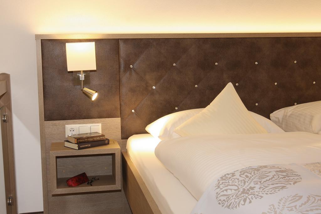 Hotel Chrysantihof 바트 비른바흐 외부 사진